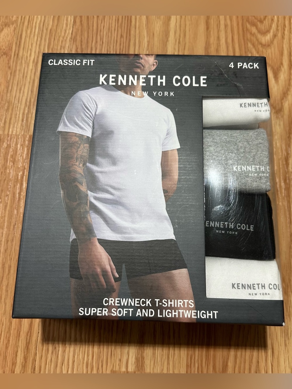 Kenneth Cole Crew Neck T-shirts